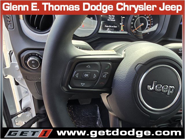 Certified 2025 Jeep Gladiator Willys image 20