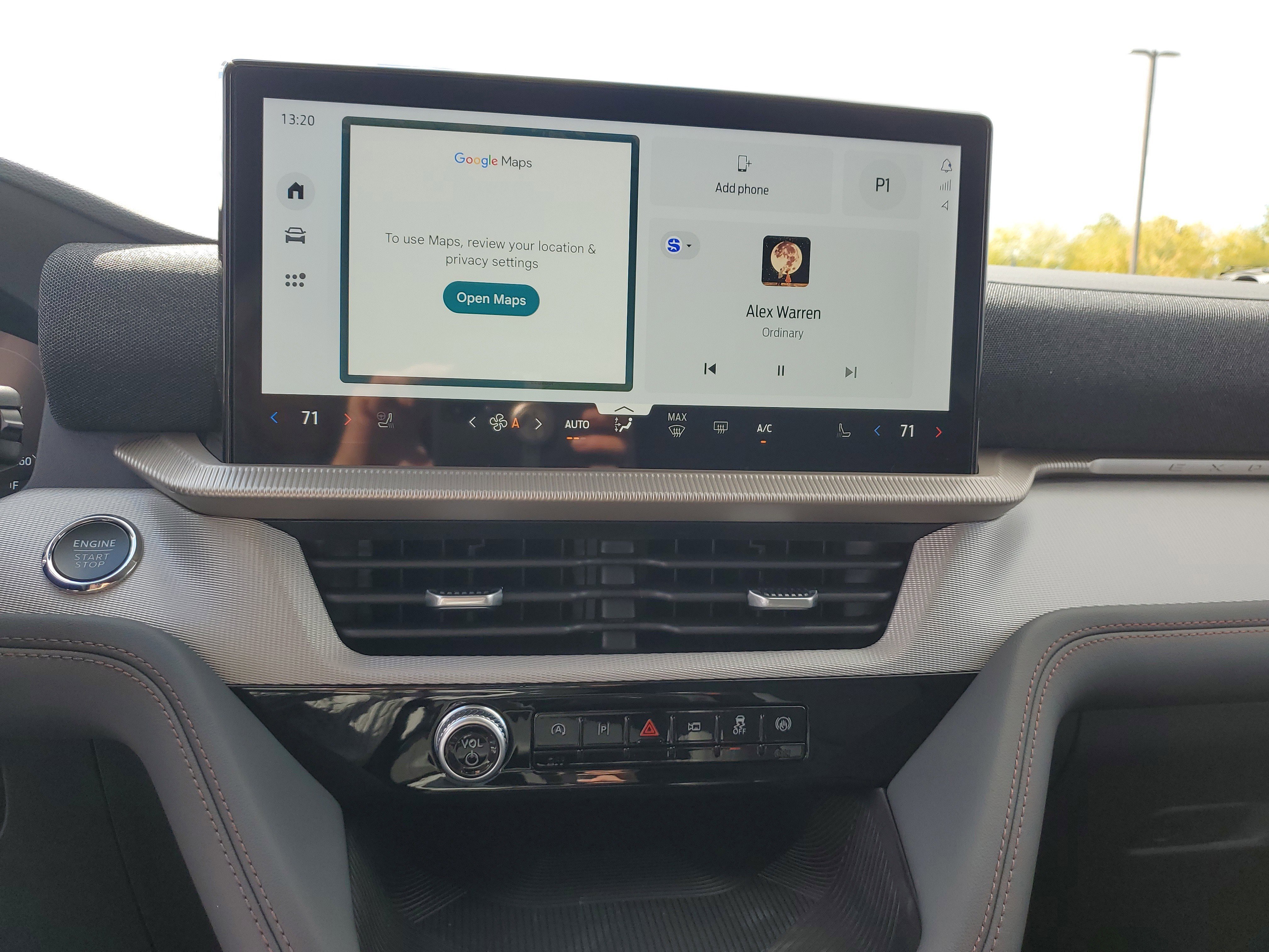 New 2025 Ford Explorer Active w/ Active Comfort Package image 26