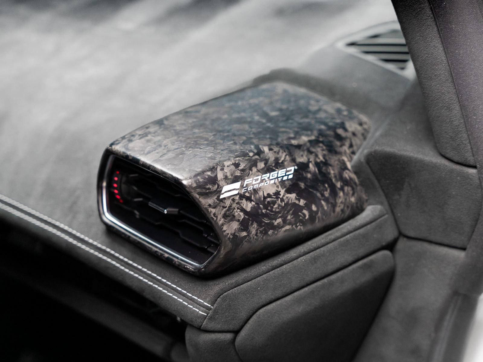 Used 2018 Lamborghini Huracan Performante AWD/4WD image 75