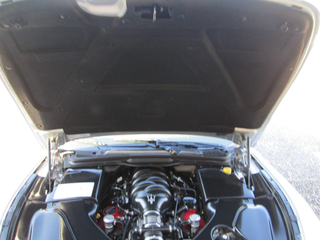 Used 2012 Maserati GranTurismo S image 76