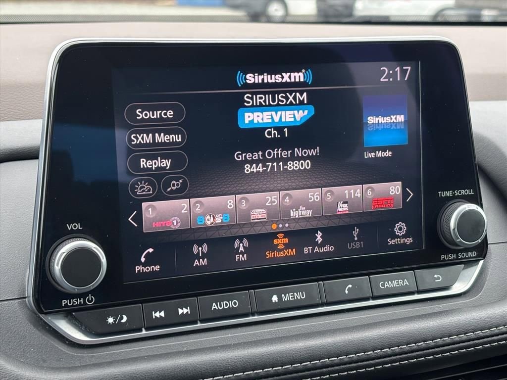 Used 2023 Nissan Rogue S image 4