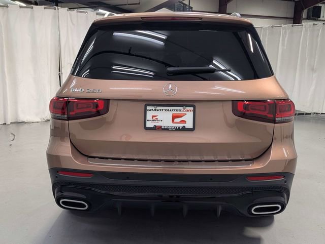 Used 2022 Mercedes-Benz GLB 250 image 25