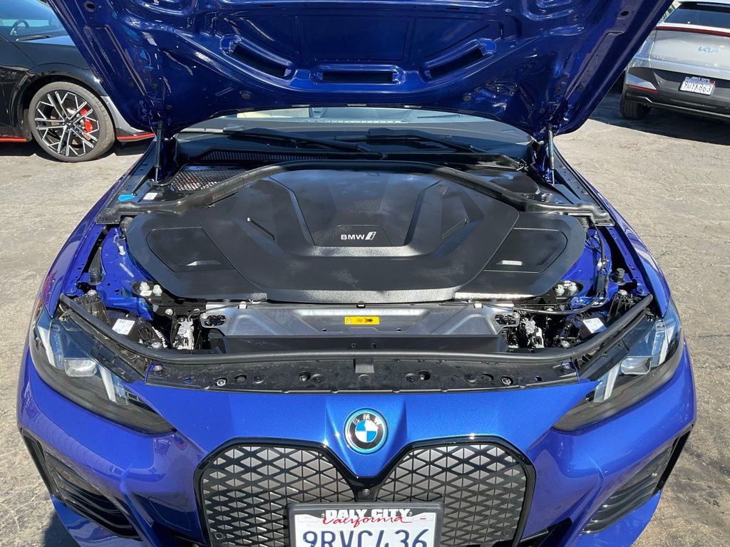 Used 2025 BMW i4 eDrive40 w/ M Sport Package image 12