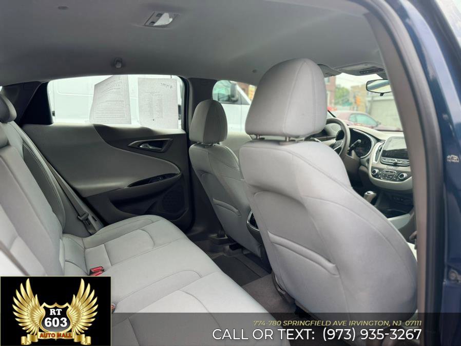 Used 2020 Chevrolet Malibu LT image 14