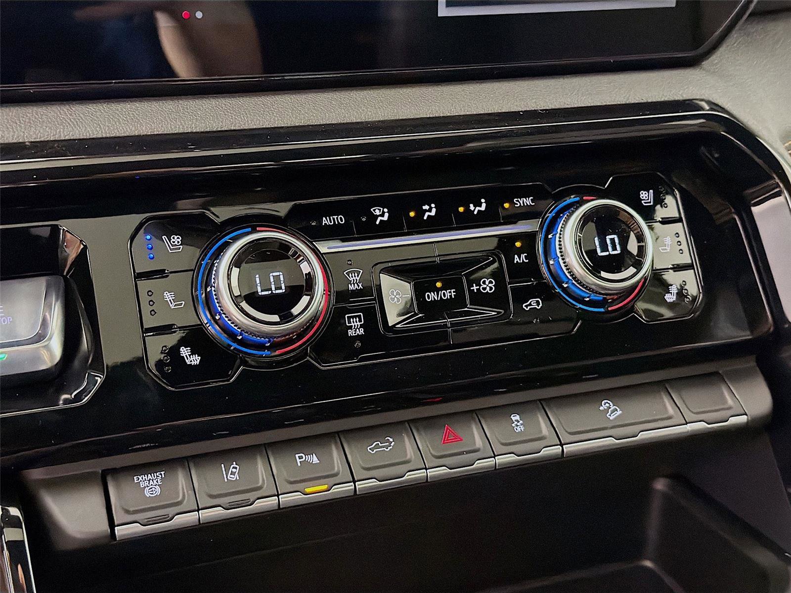 New 2026 GMC Sierra 2500 AT4 w/ AT4 Premium Plus Package image 17