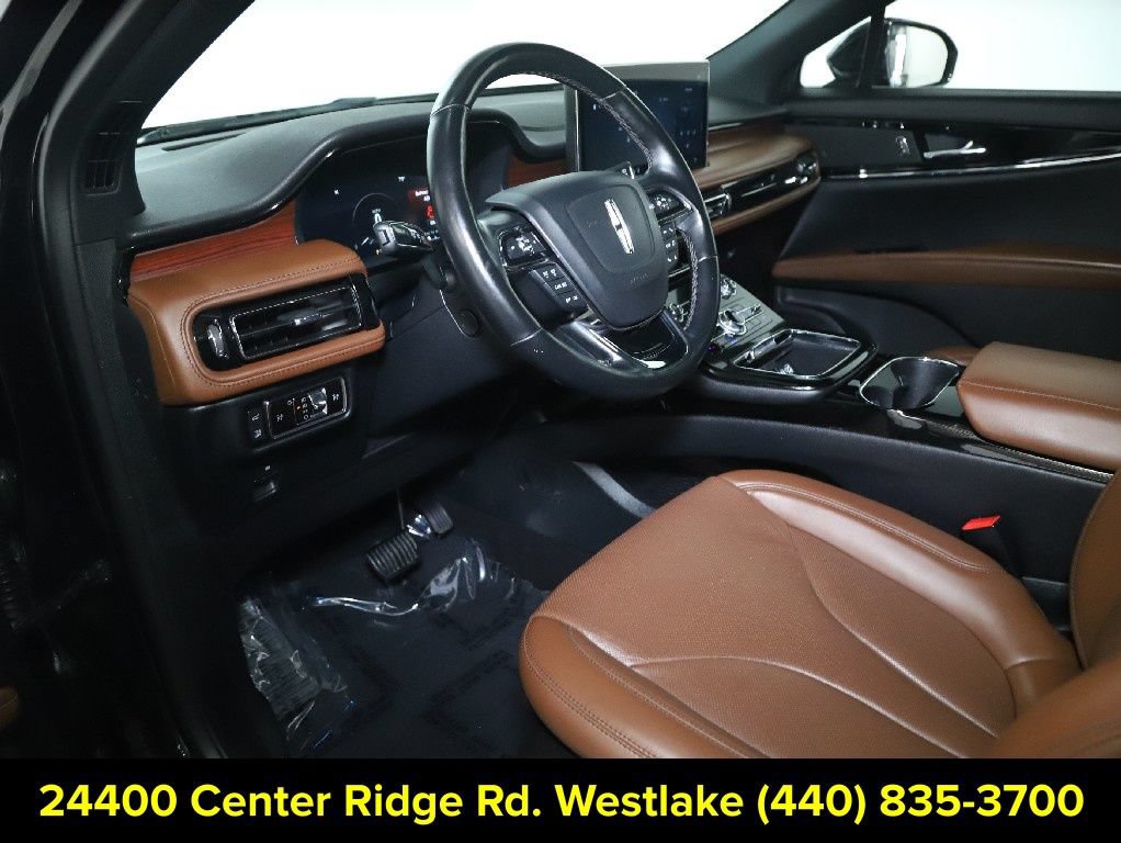 Used 2023 Lincoln Nautilus Reserve AWD/4WD image 18