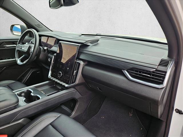 Used 2024 GMC Acadia Elevation image 23