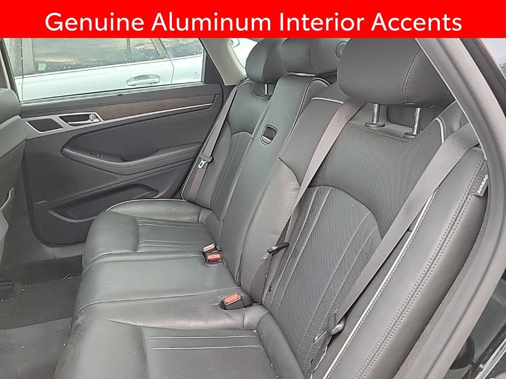 Used 2015 Hyundai Genesis 3.8 w/ Option Group 04 AWD/4WD image 11