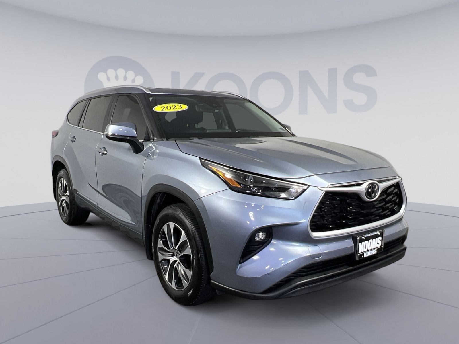 Used 2023 Toyota Highlander XLE AWD/4WD image 10