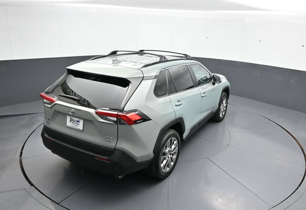 Certified 2020 Toyota RAV4 XLE Premium AWD/4WD image 39