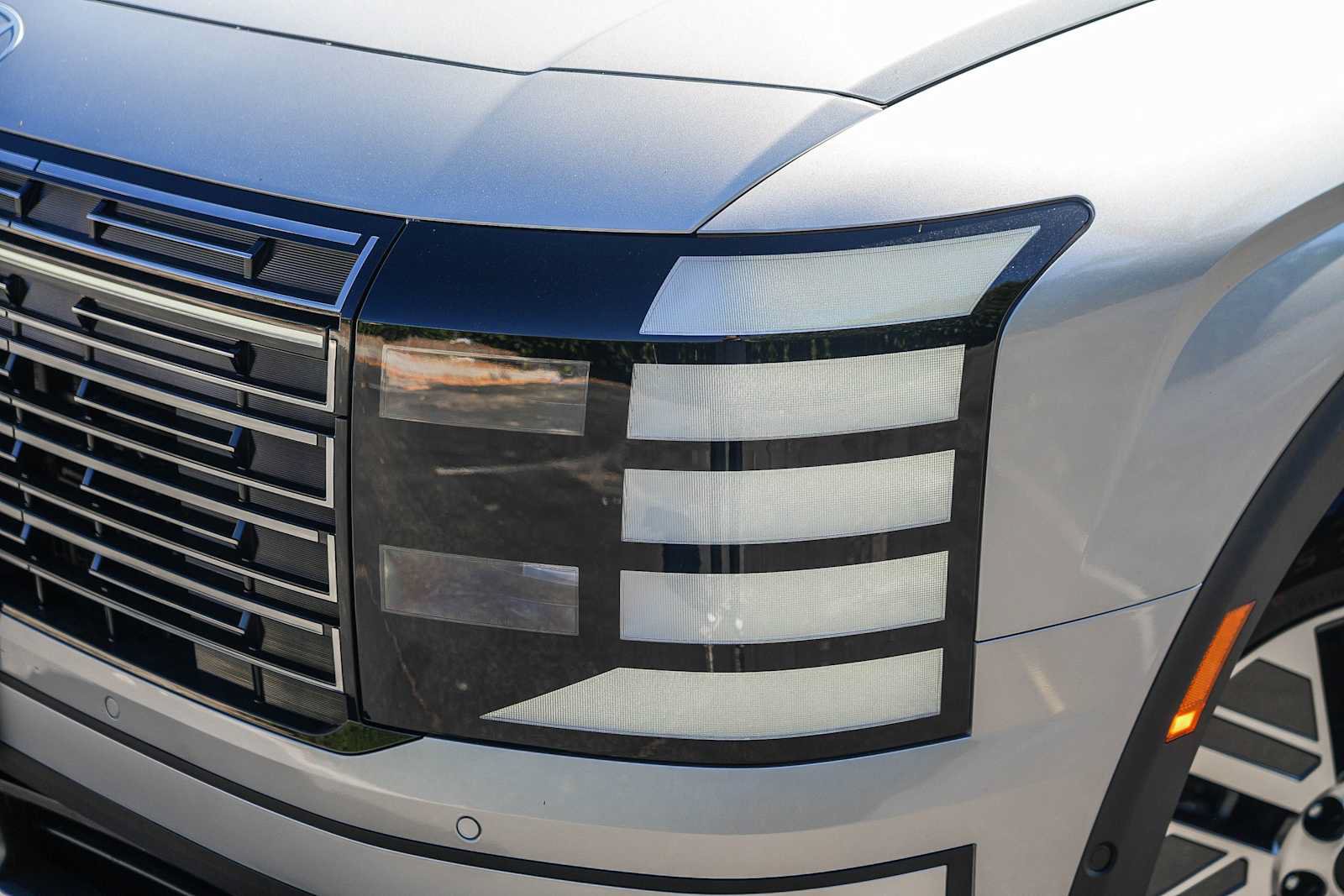 New 2027 Hyundai Palisade SEL Premium FWD image 2