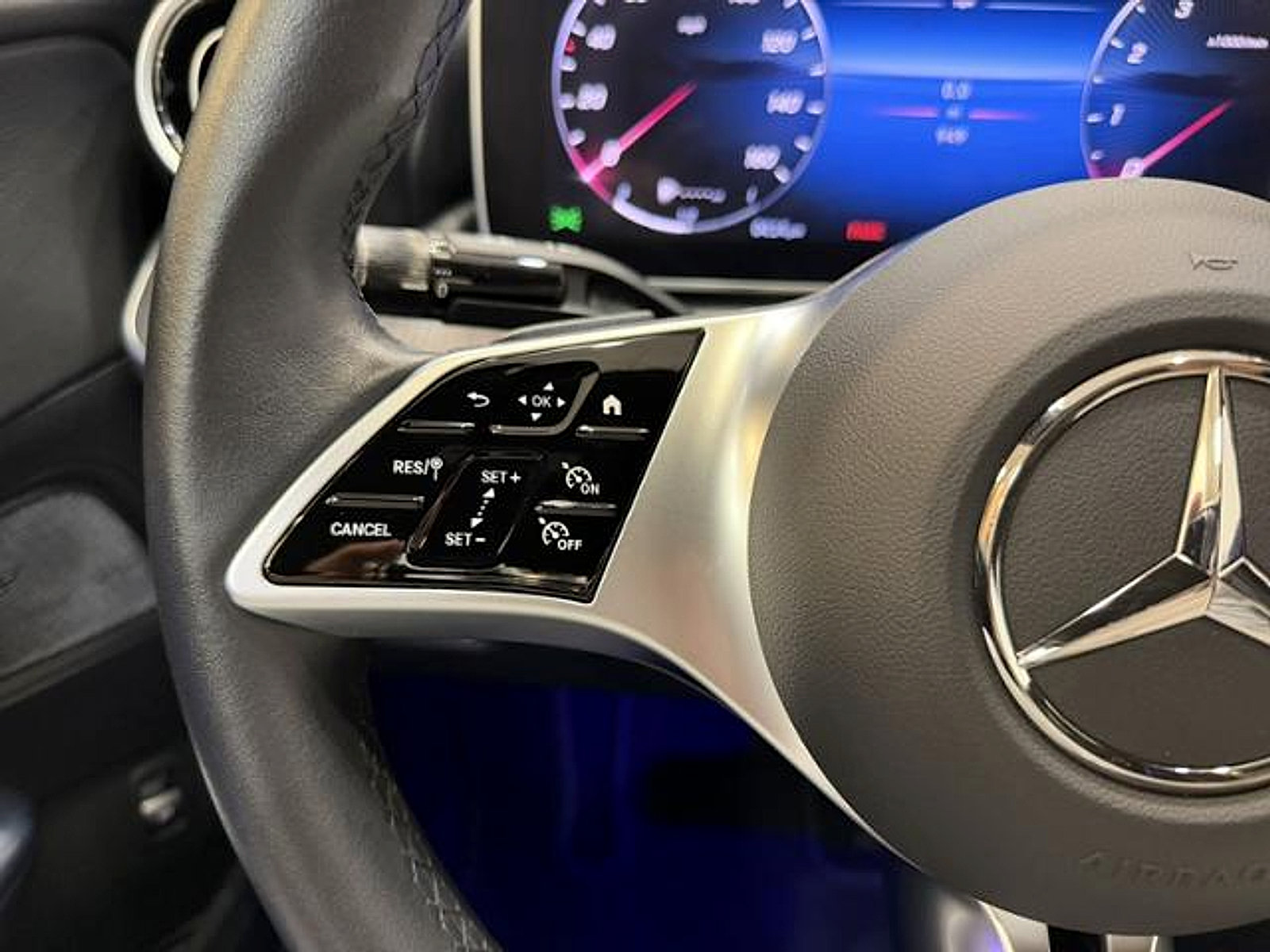 Used 2024 Mercedes-Benz C 300 Sedan image 16