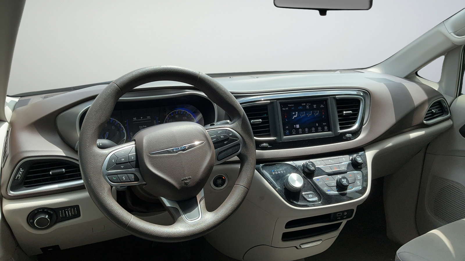 Used 2019 Chrysler Pacifica LX FWD image 22