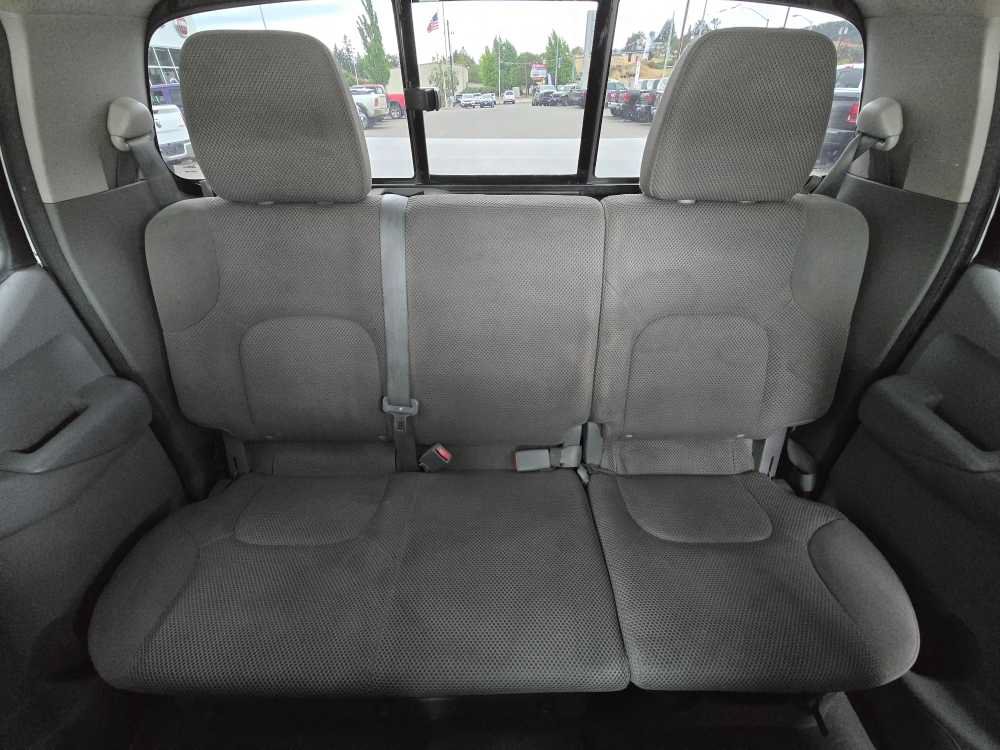 Used 2016 Nissan Frontier SV RWD image 18