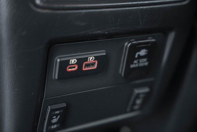 Used 2019 Nissan Pathfinder SL image 37