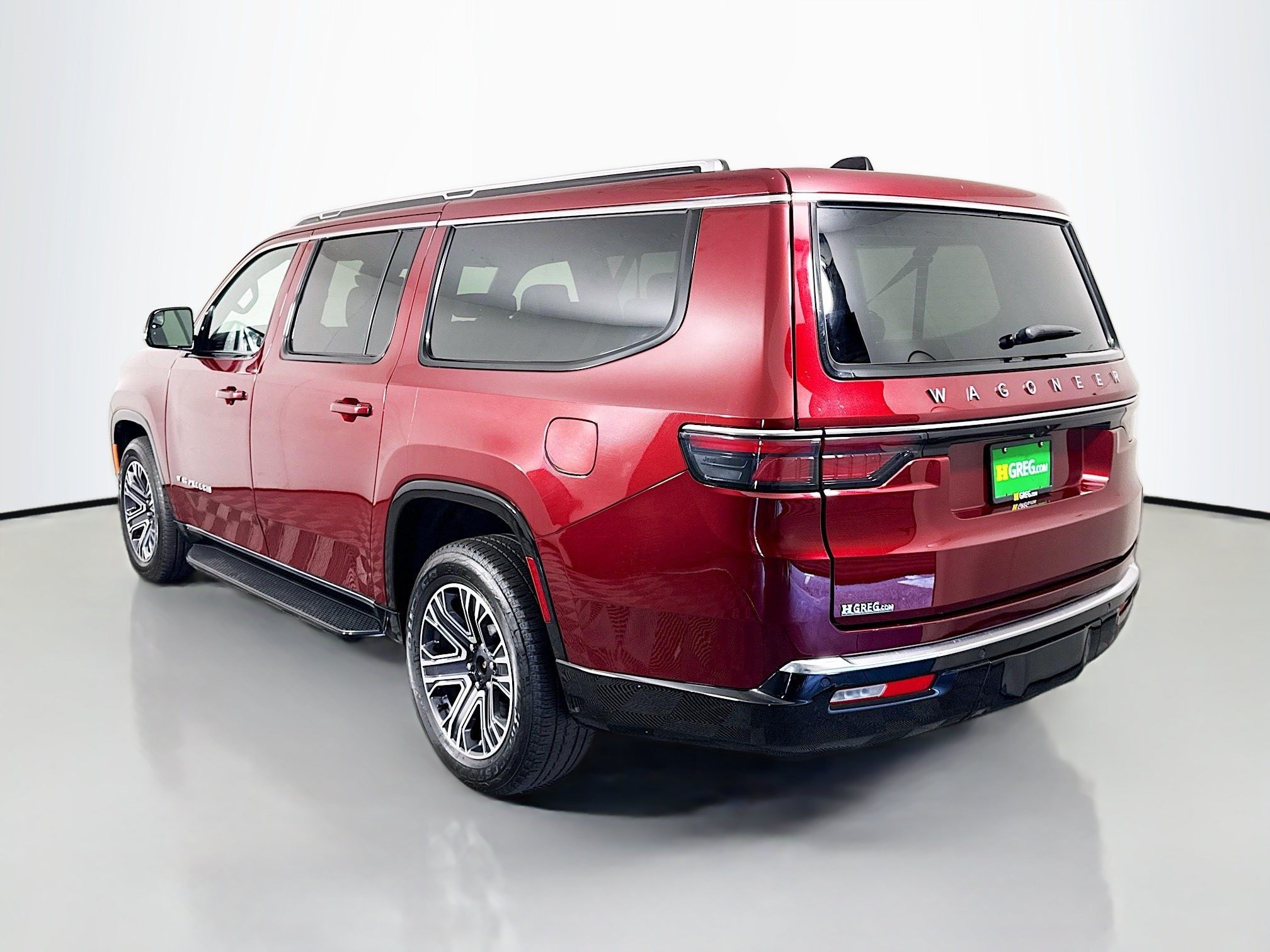 Used 2025 Jeep Wagoneer L Series II w/ 8-pass Seating Package AWD/4WD image 7