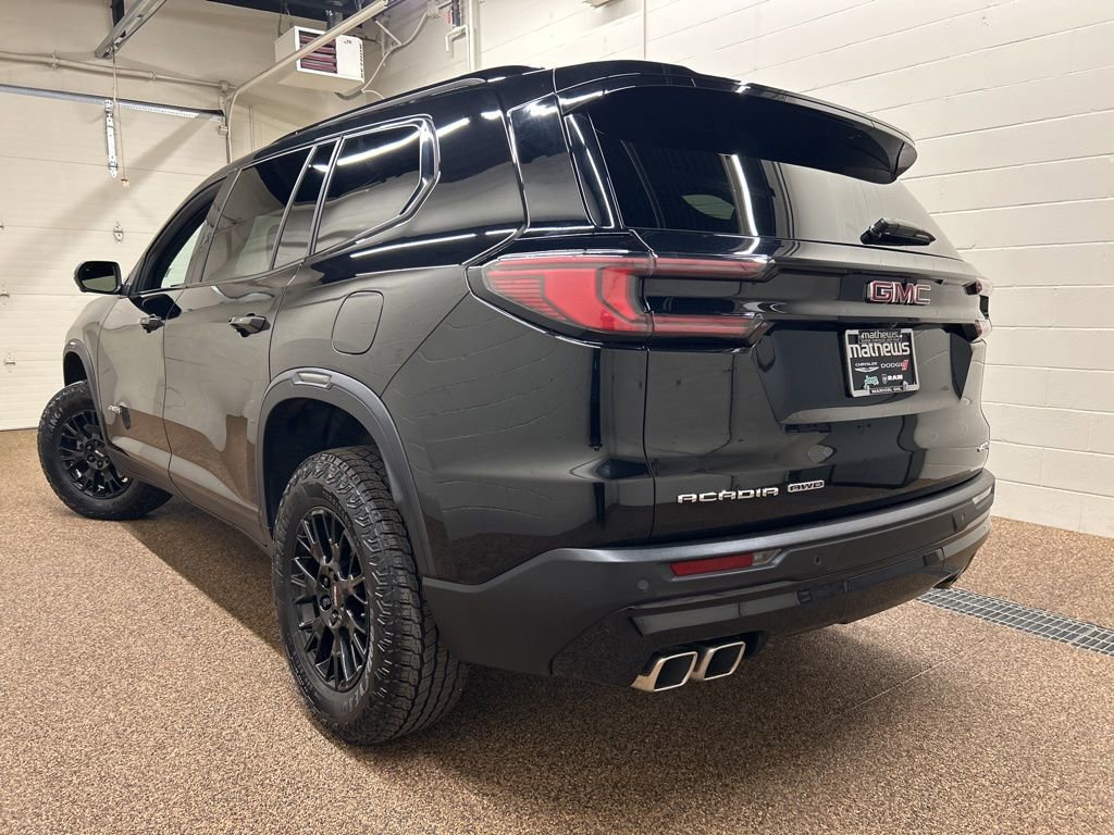 Used 2024 GMC Acadia AT4 w/ Luxury Package image 4