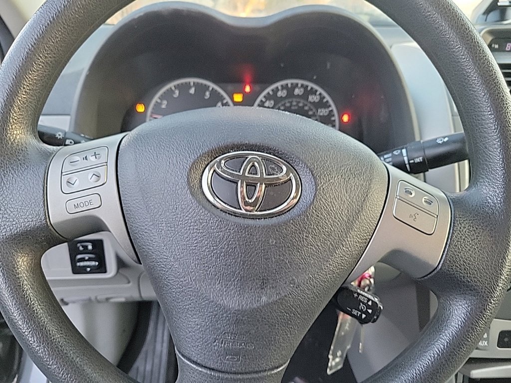 Used 2012 Toyota Corolla LE FWD image 10