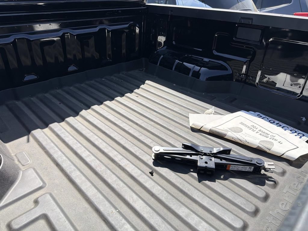 Certified 2025 Ford Ranger XLT AWD/4WD image 12