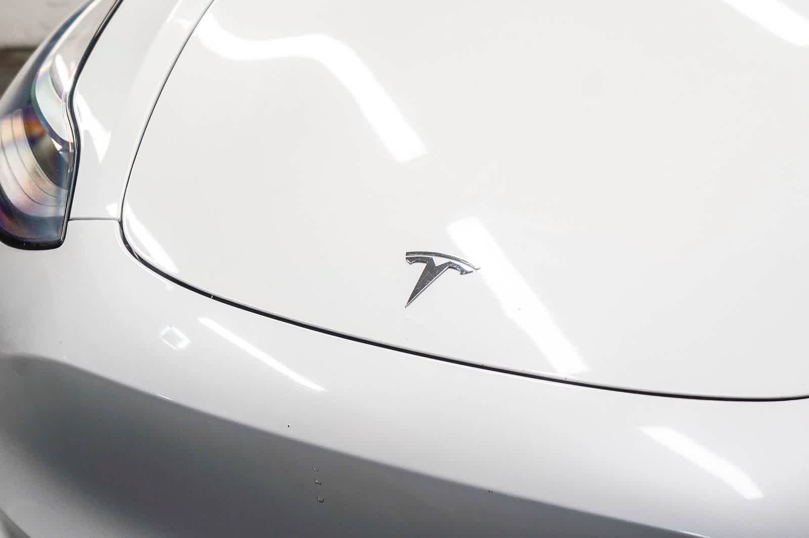 Used 2020 Tesla Model 3 Standard Range Plus RWD image 8