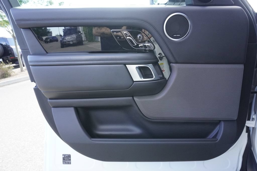 Used 2020 Land Rover Range Rover HSE AWD/4WD image 17