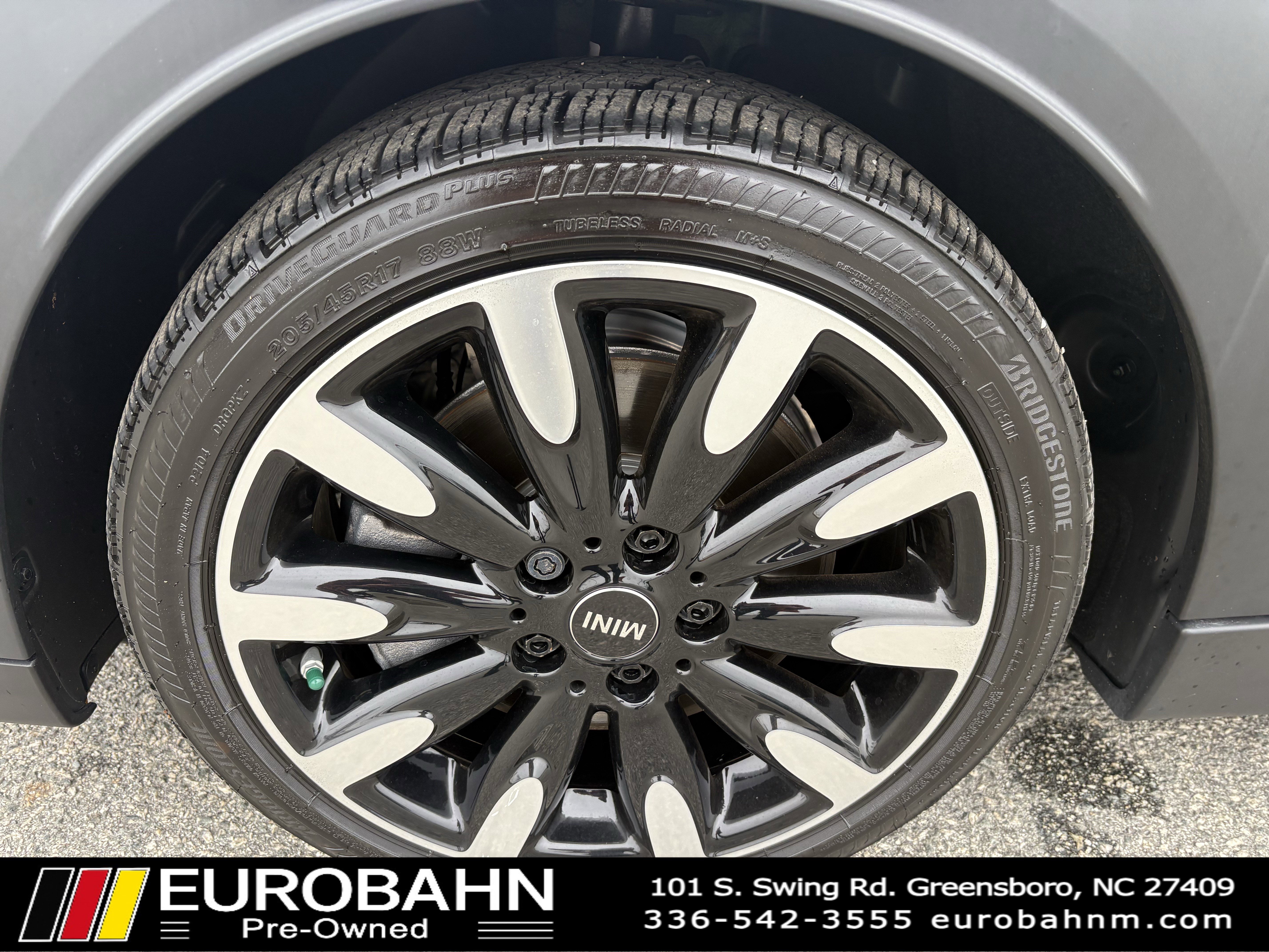 Used 2022 MINI Cooper S w/ Signature Upholstery Package image 27