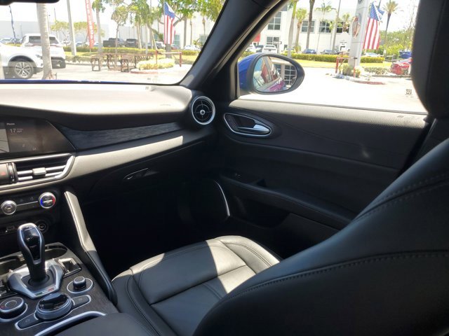 Used 2022 Alfa Romeo Giulia Sprint image 15