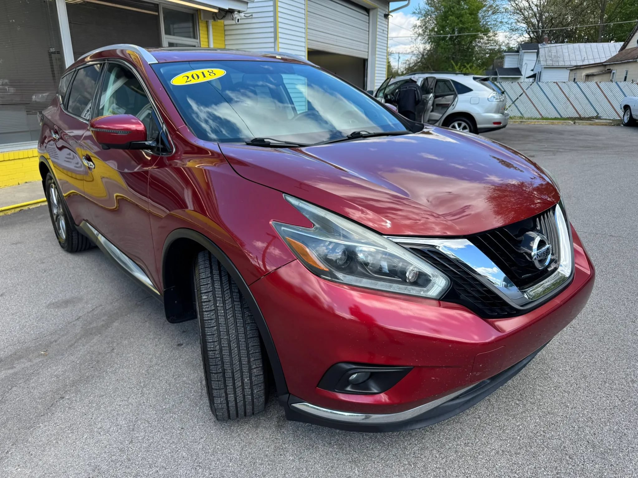 Used 2018 Nissan Murano SL w/ Moonroof Package AWD/4WD image 12