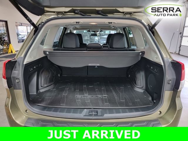 Used 2023 Subaru Forester Limited image 36