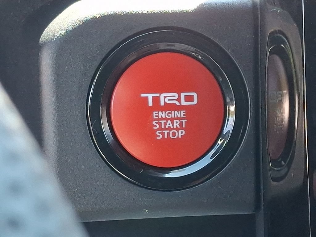 Used 2024 Toyota Tacoma TRD Off-Road w/ TRD Off Road Upgrade Package AWD/4WD image 25