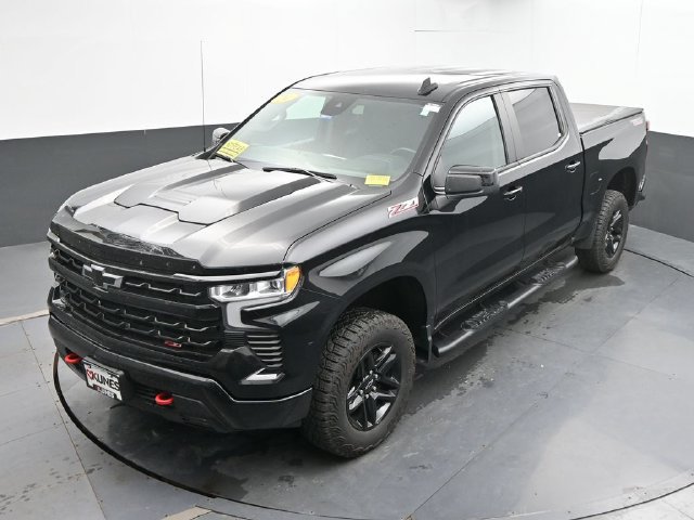 Used 2024 Chevrolet Silverado 1500 LT Trail Boss w/ Convenience Package II AWD/4WD image 16