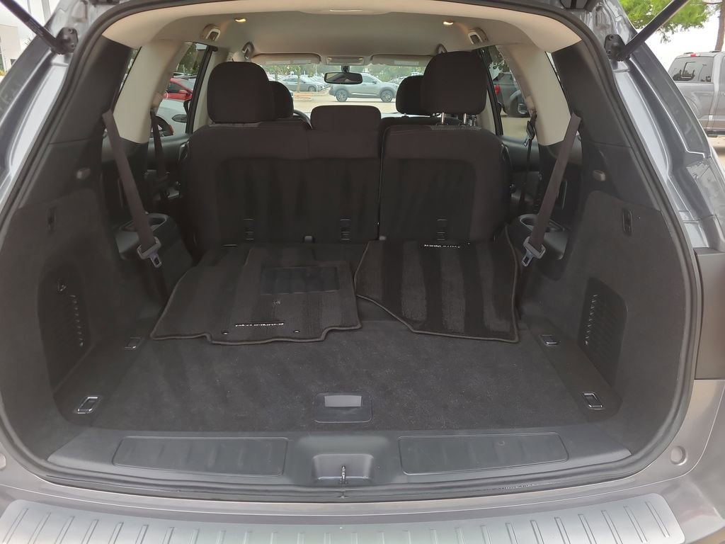 Used 2020 Nissan Pathfinder SV FWD image 8