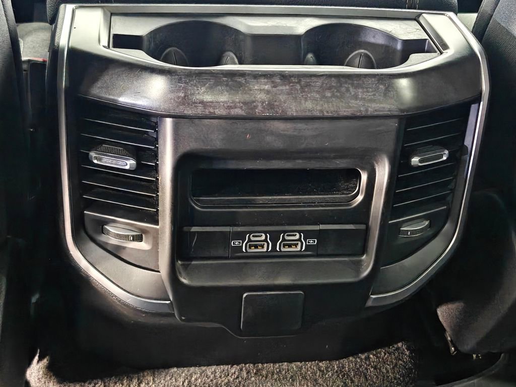 Used 2024 RAM 1500 Big Horn AWD/4WD image 32