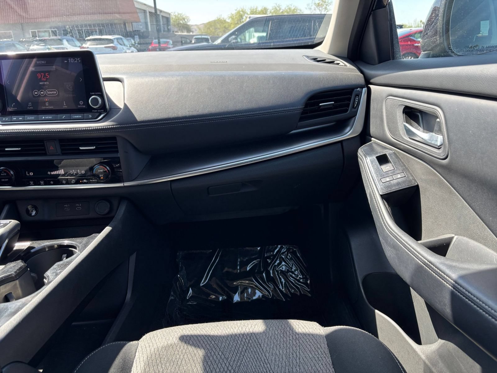 Used 2025 Nissan Rogue SV AWD/4WD image 36