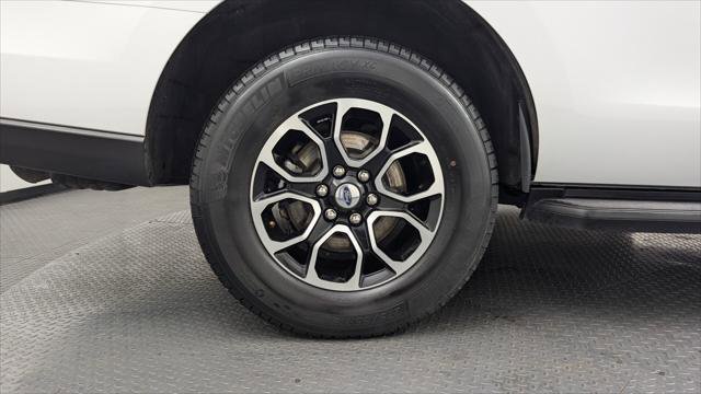 Used 2024 Ford Expedition XLT image 32