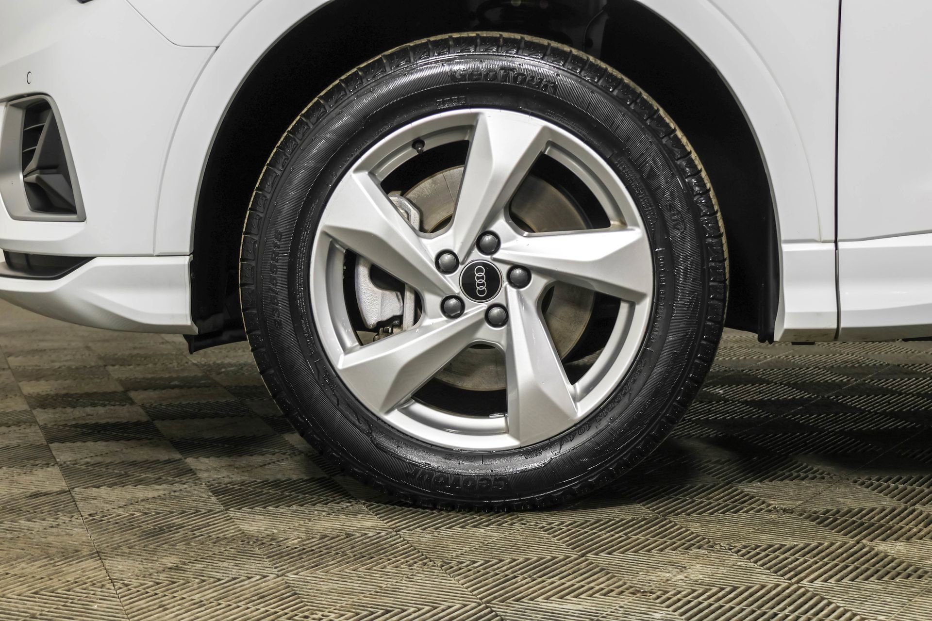 Used 2022 Audi Q3 2.0T Premium image 22