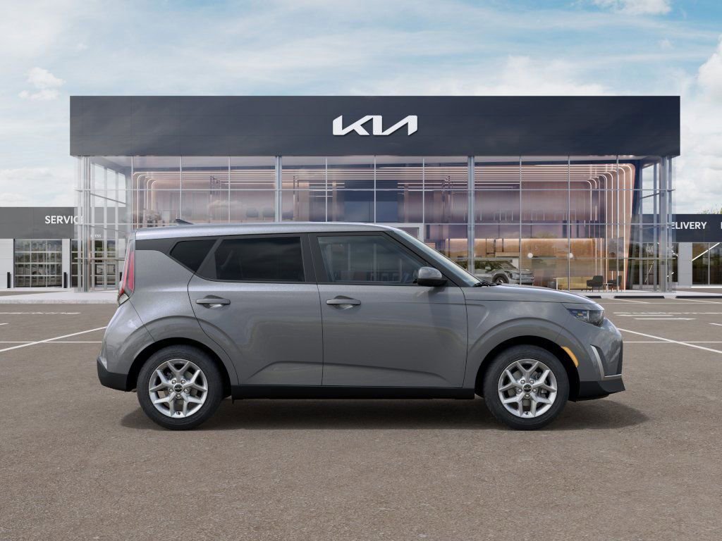 New 2025 Kia Soul LX w/ LX Technology Package image 7