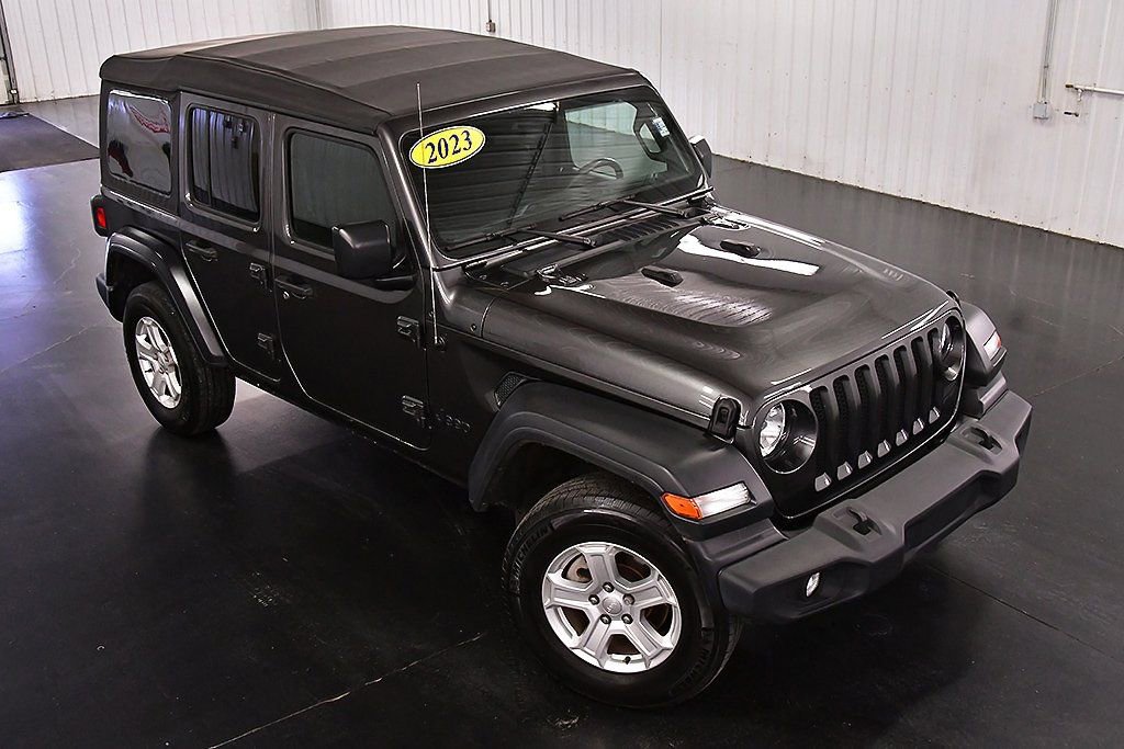 Used 2023 Jeep Wrangler Unlimited Sport AWD/4WD image 11