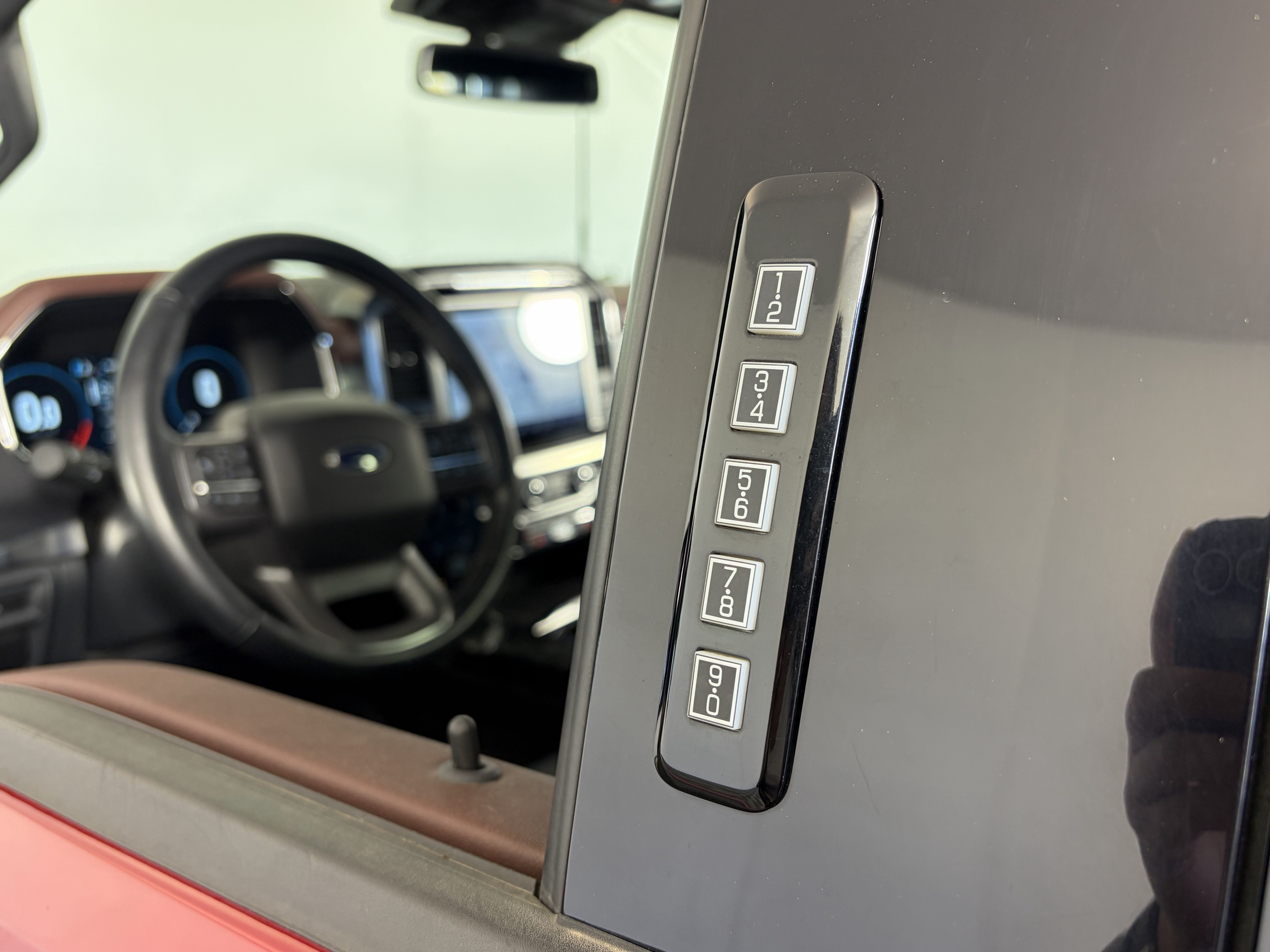 Used 2021 Ford F150 Lariat w/ Equipment Group 502A High AWD/4WD image 25