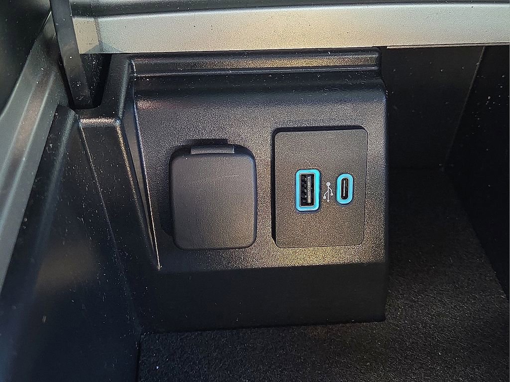 Used 2023 Ford Explorer Timberline image 29