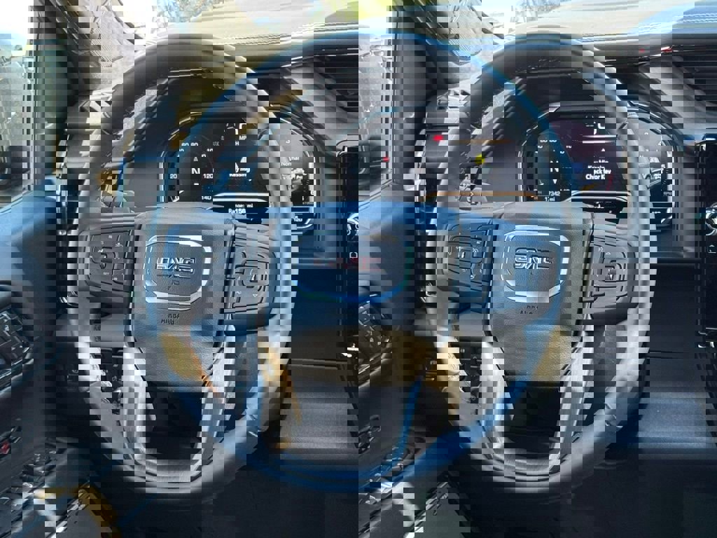 Used 2025 GMC Sierra 1500 AT4X w/ AT4X AEV Edition image 32