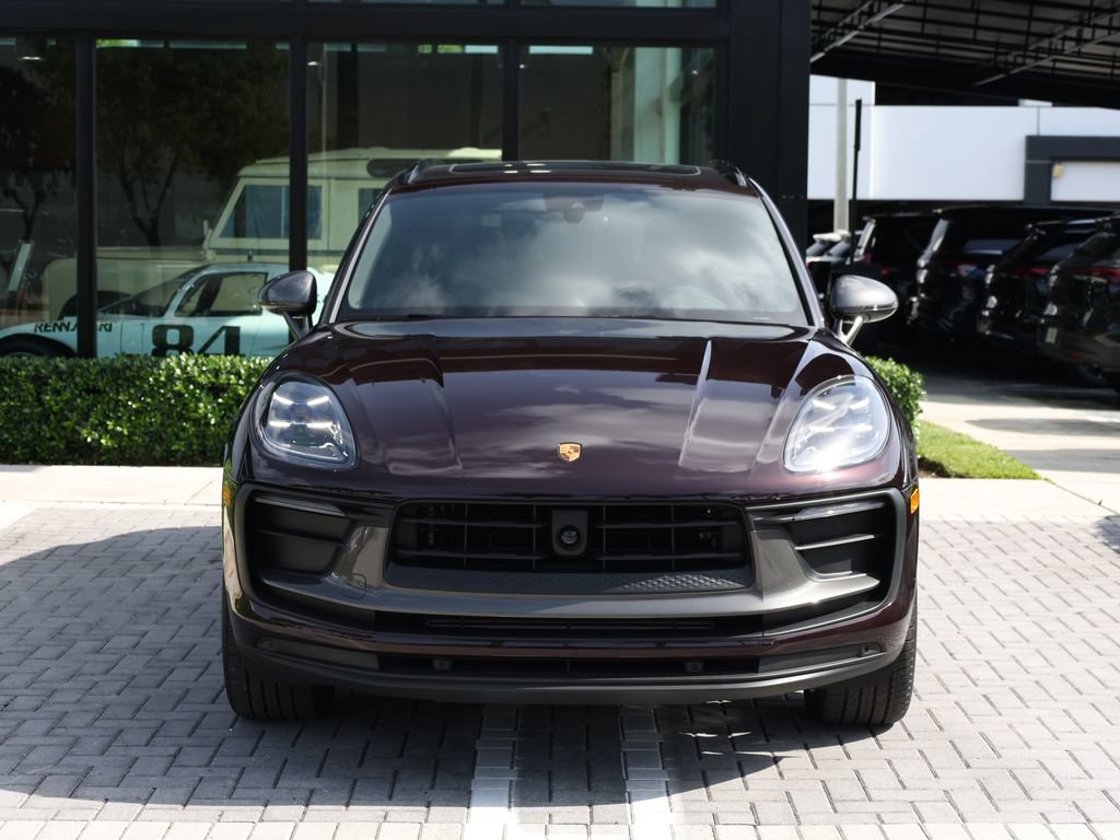 Used 2025 Porsche Macan Turbo AWD/4WD image 3
