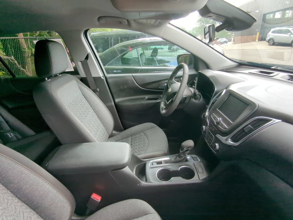 Used 2022 Chevrolet Equinox LT AWD/4WD image 10