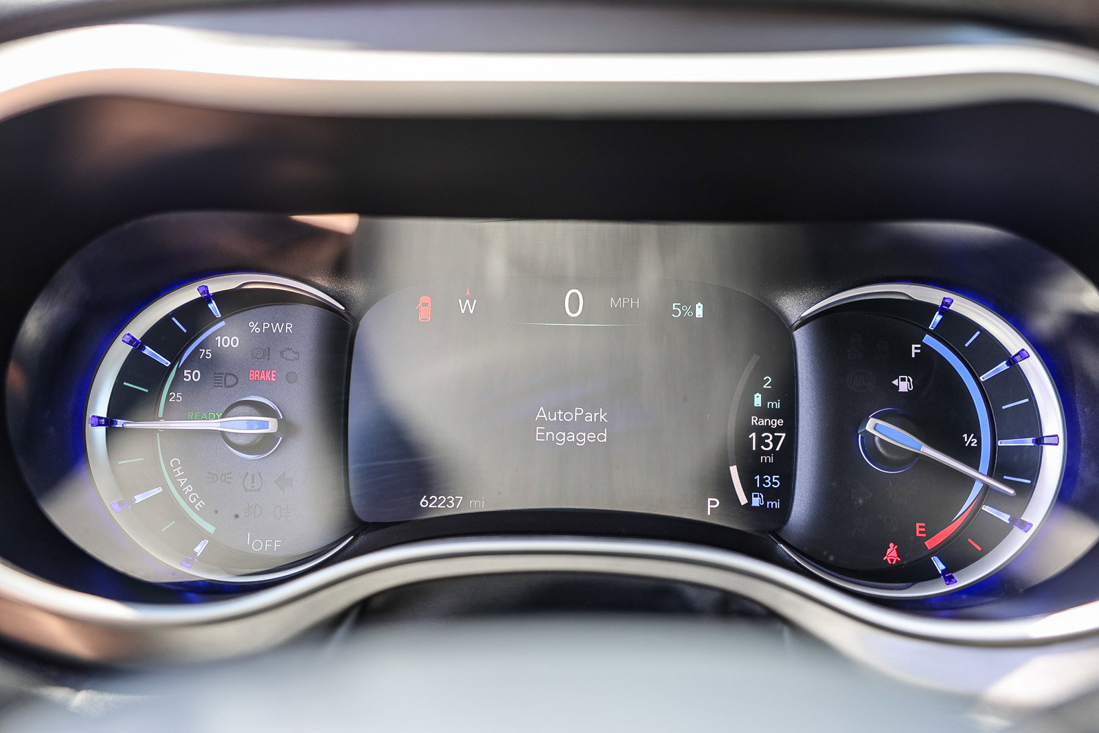 Used 2024 Chrysler Pacifica Select FWD image 15