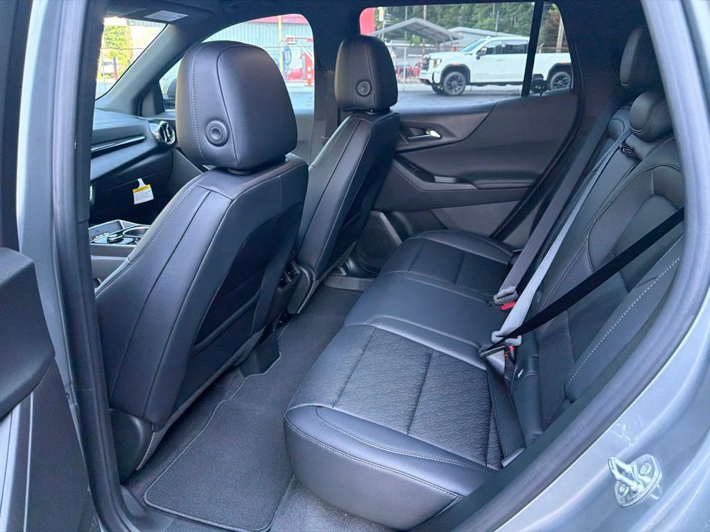 New 2026 Chevrolet Equinox LT w/ Convenience Package II FWD image 12
