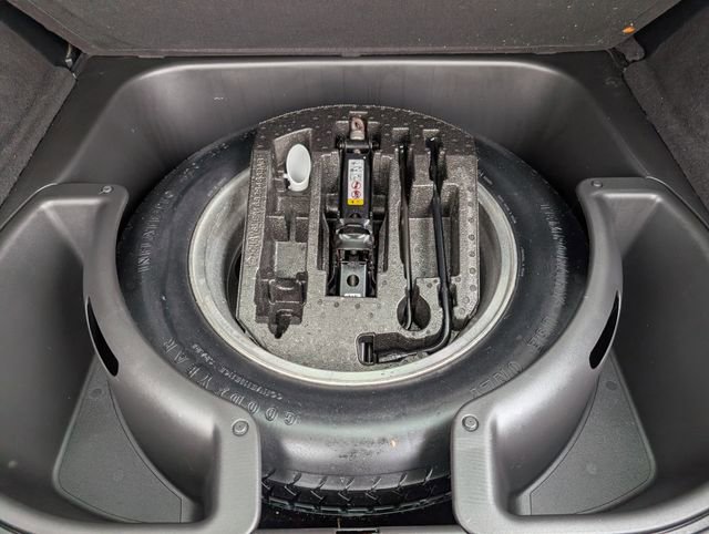 Used 2018 Jeep Grand Cherokee Limited image 28