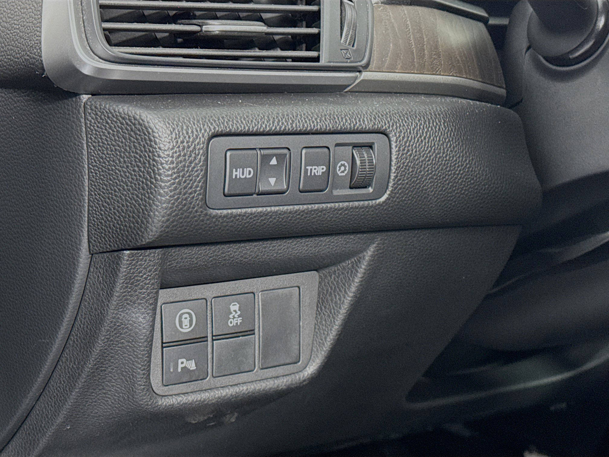 Certified 2018 Honda Accord Touring image 10