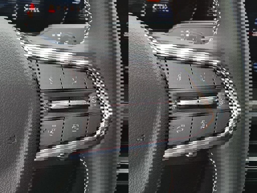 New 2026 Chevrolet Traverse High Country image 17