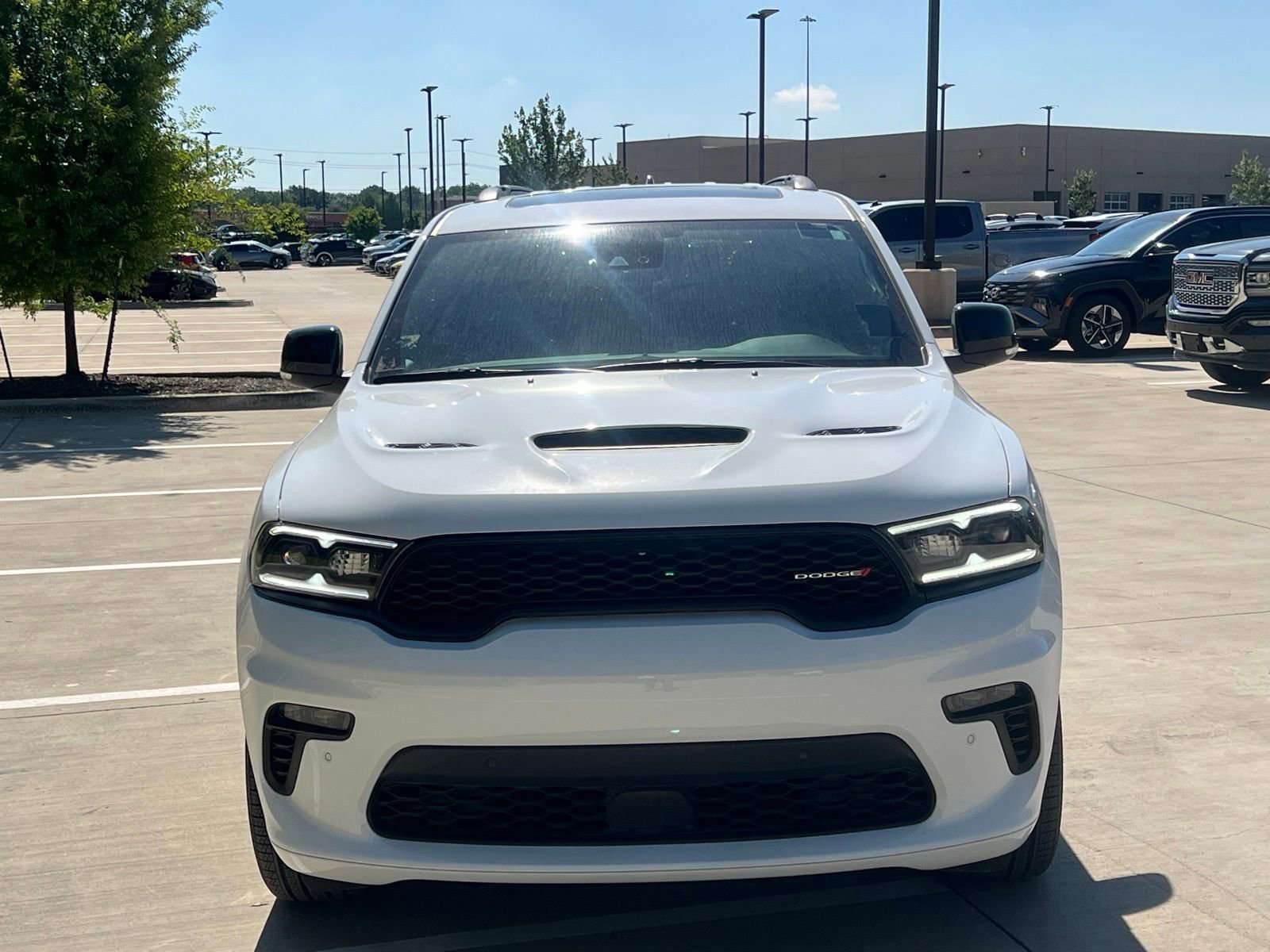 Used 2023 Dodge Durango R/T AWD/4WD image 2