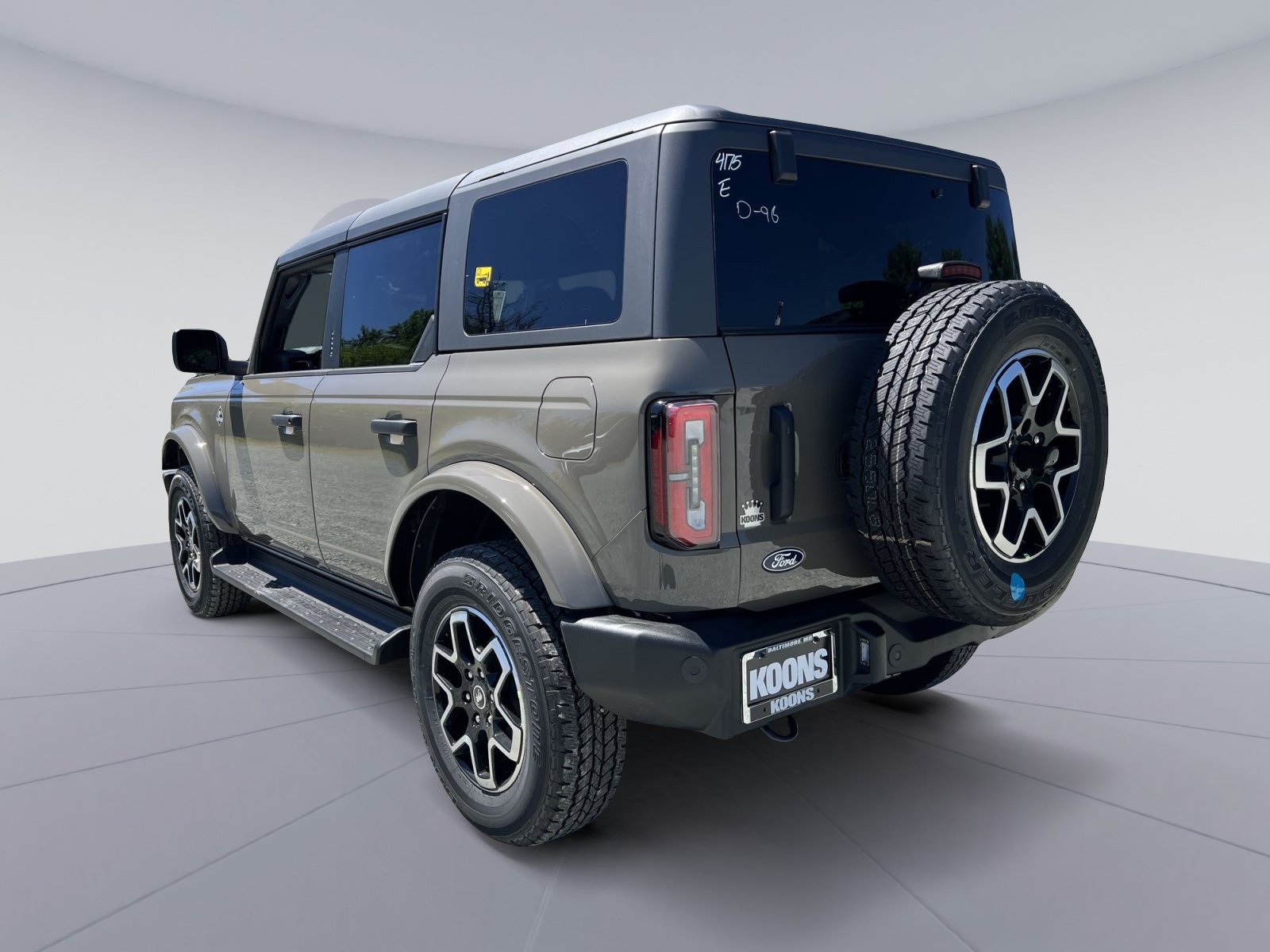 New 2026 Ford Bronco Outer Banks AWD/4WD image 4